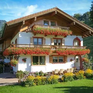 Haus Almfrieden Gasthof